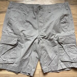 Sonoma Life + Style Flat Front Khaki Beige Cargo Shorts Mens Size 38 100% Cotton